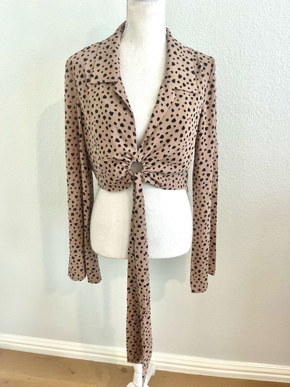 Shades of Rose Taupe Spot Tie-Front Cropped Top